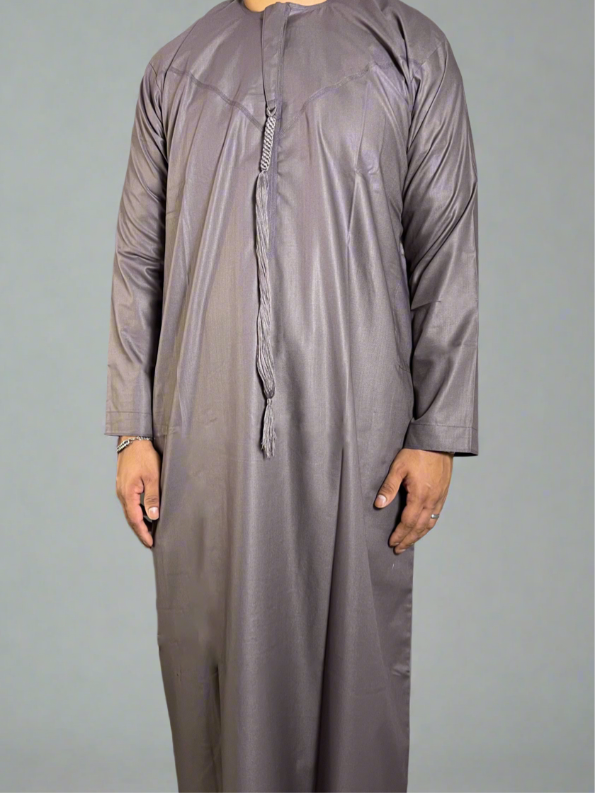 Emirati Thobe