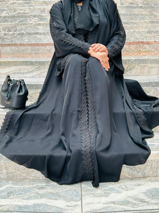 Alina Abaya - Black