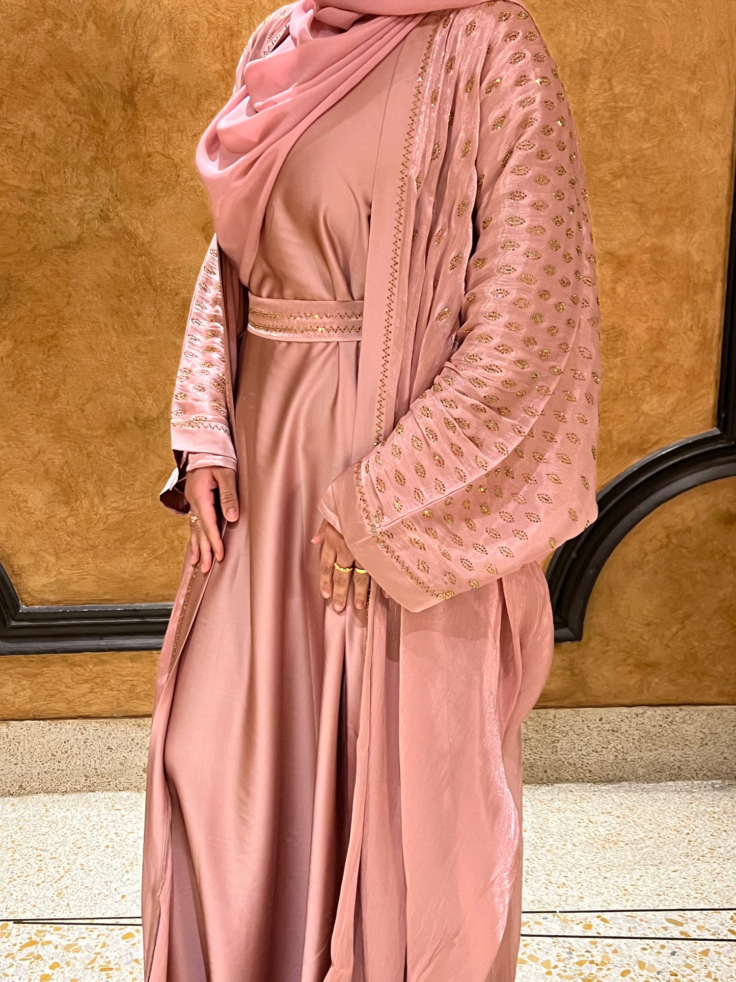 Ana Abaya - Pink