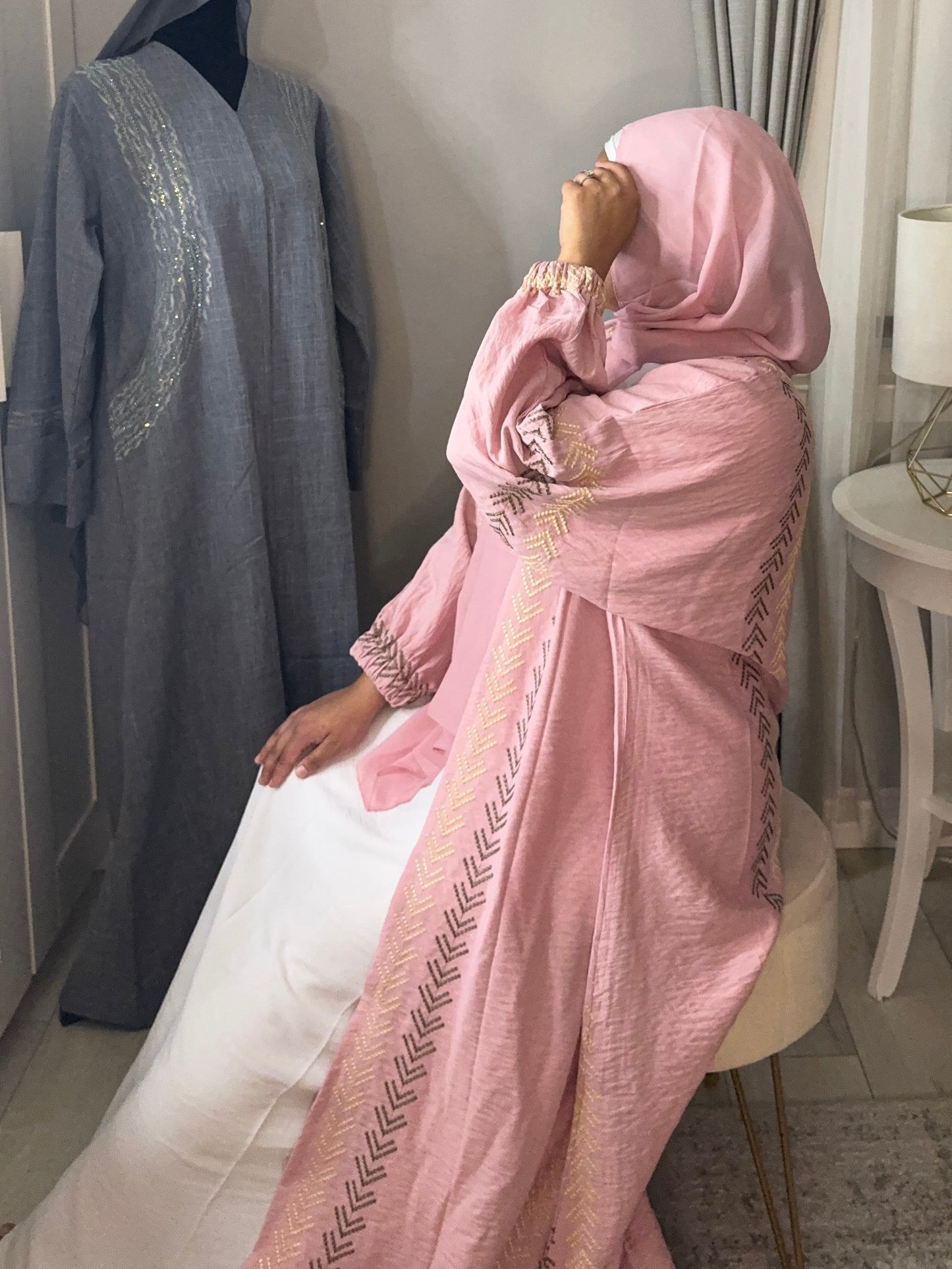 Gold Embroidered Open Abaya - Pink